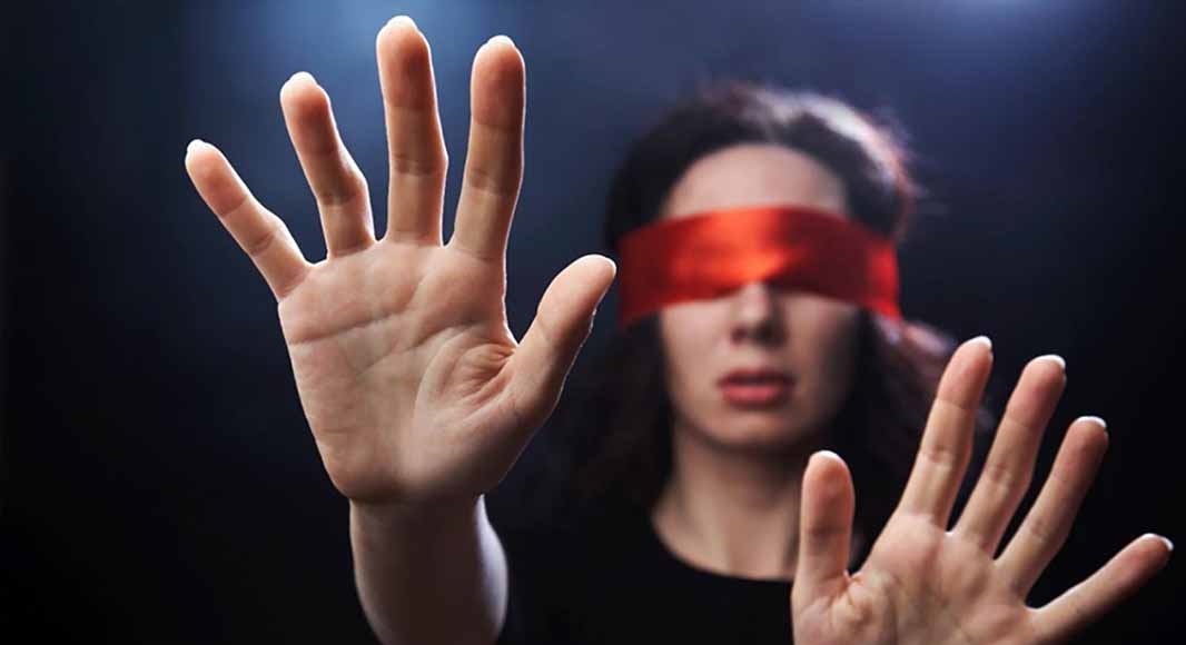 Có rất nhiều nguyên nhân gây nên thị cận ban đêm