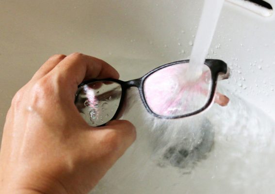 Rửa bằng nước sạch