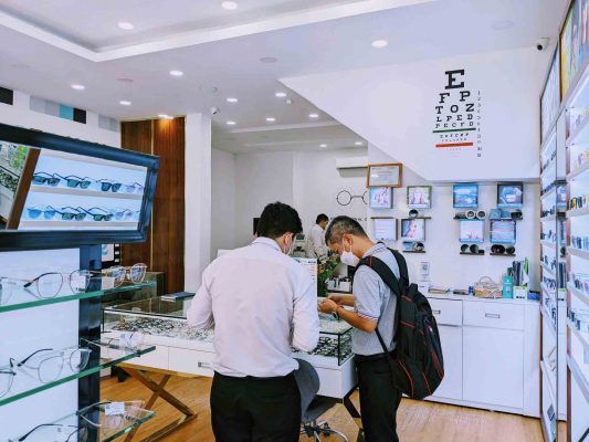 hệ thống Mắt kính Tâm Đức