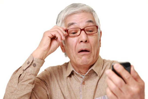 Kính viễn thị kiểu gọng đeo