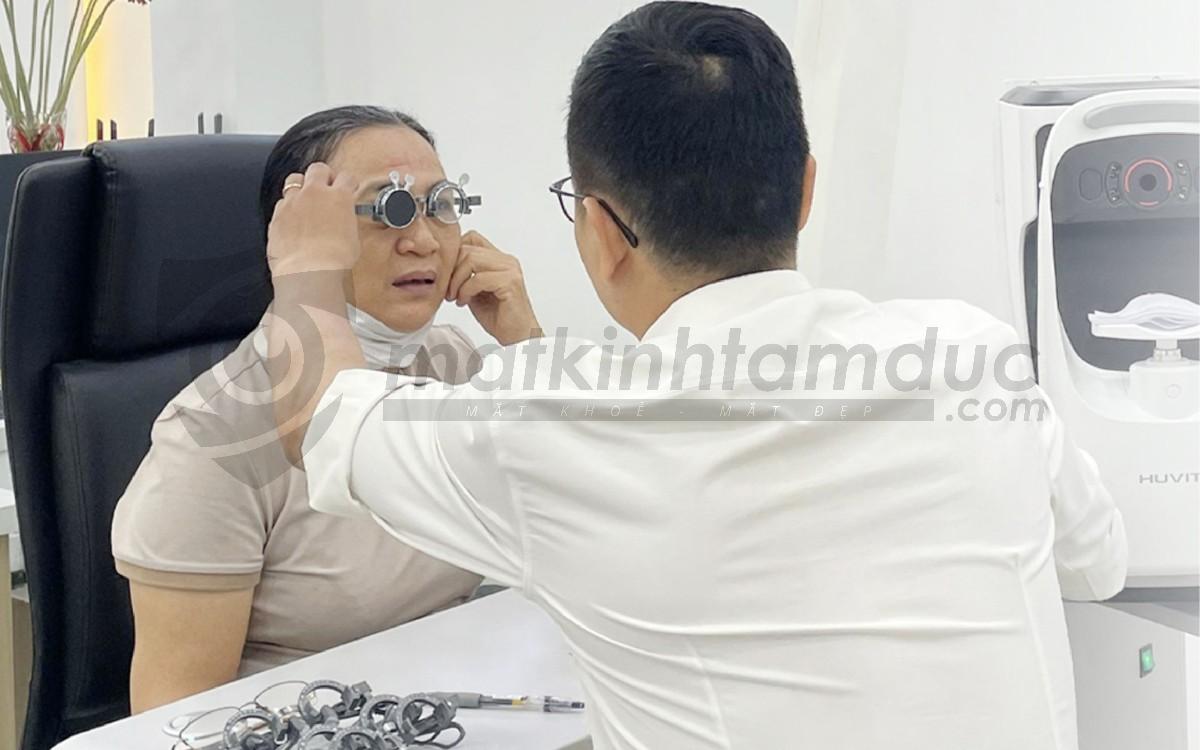 Mắt Kính Tâm Đức - Địa chỉ mua kính hai tròng và kính đa tròng uy tín TPHCM.