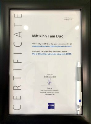 Giấy chứng nhận đại lí tròng kính ZEISS