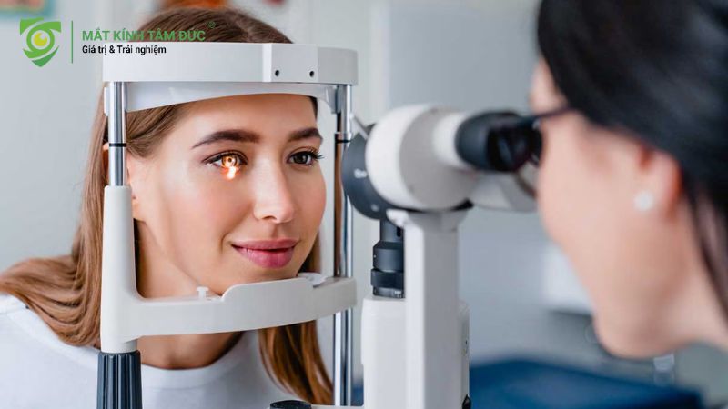 Kiểm tra mắt định kỳ để đảm bảo sức khỏe mắt