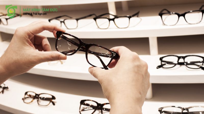 Cách lựa chọn kính chống ánh sáng xanh chất lượng