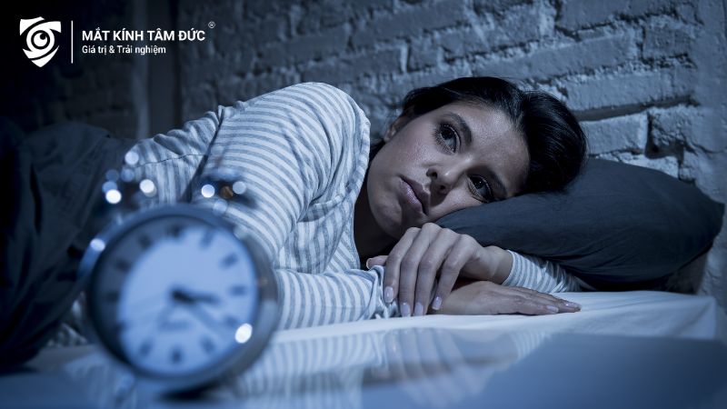 Rối loạn giấc khi tiếp xúc lâu với ánh sáng xanh gây hại