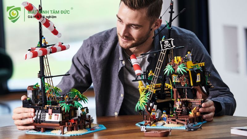 Đồ chơi LEGO mô hình tàu cướp biển là quà tặng sinh nhật cho nam thú vị, thích hợp cho những người yêu thích sự sáng tạo