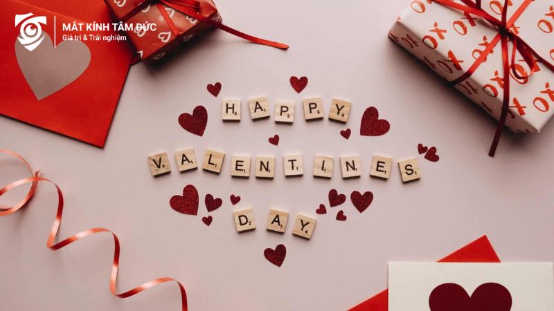 Happy Valentines Day, những món quà, thiệp chúc mừng màu đỏ làm quà tặng valentine cho nam đầy ý nghĩa