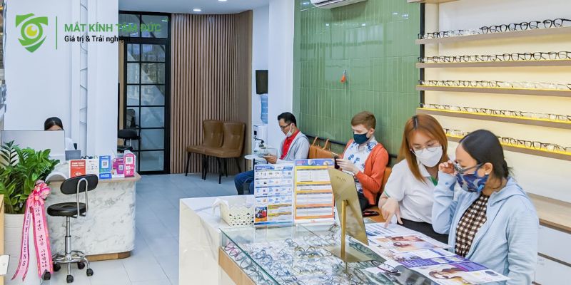 Mắt Kính Tâm Đức, địa chỉ bán kính không gọng uy tín tại TP. HCM 