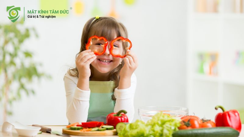 Ăn uống đầy đủ dưỡng chất, kết hợp vận động nhẹ nhàng