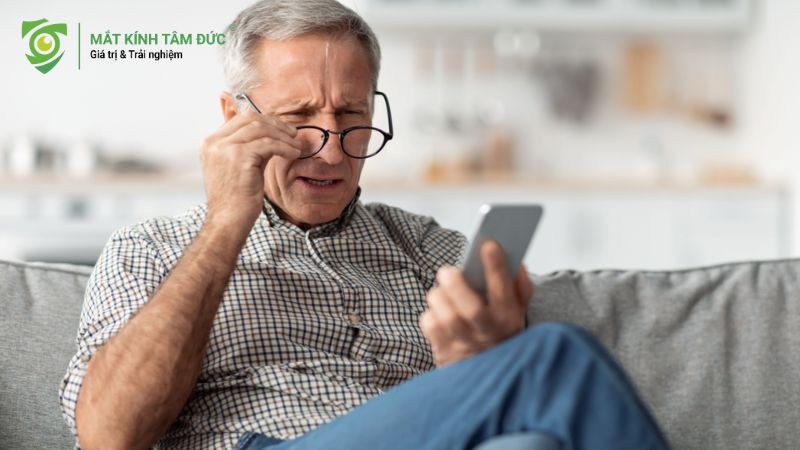 Kính lão là thấu kính gì?