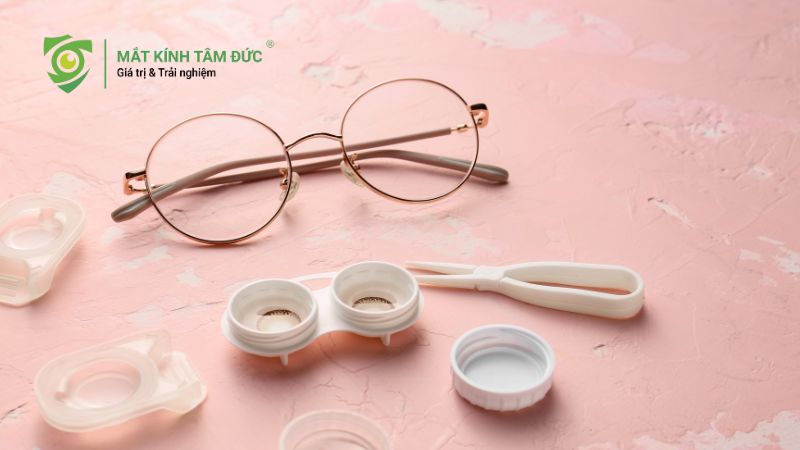 Hướng dẫn cách tháo, lắp tròng kính cận đơn giản mà ai cũng làm được