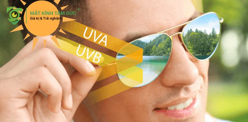 Đeo kính khi ra ngoài cũng tác dụng chống tia UV