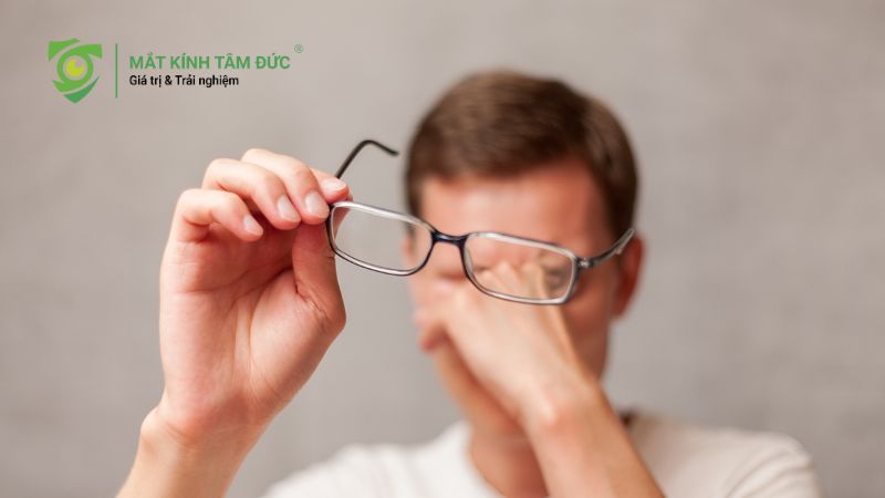 Cận thị học đường là gì? Nguyên nhân và cách phòng ngừa cho trẻ
