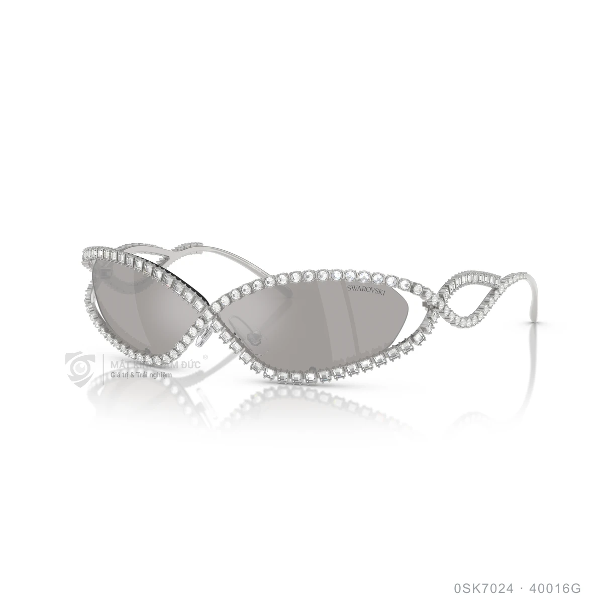 Chi tiết góc nghiêng Kính mát Swarovski 0SK7024