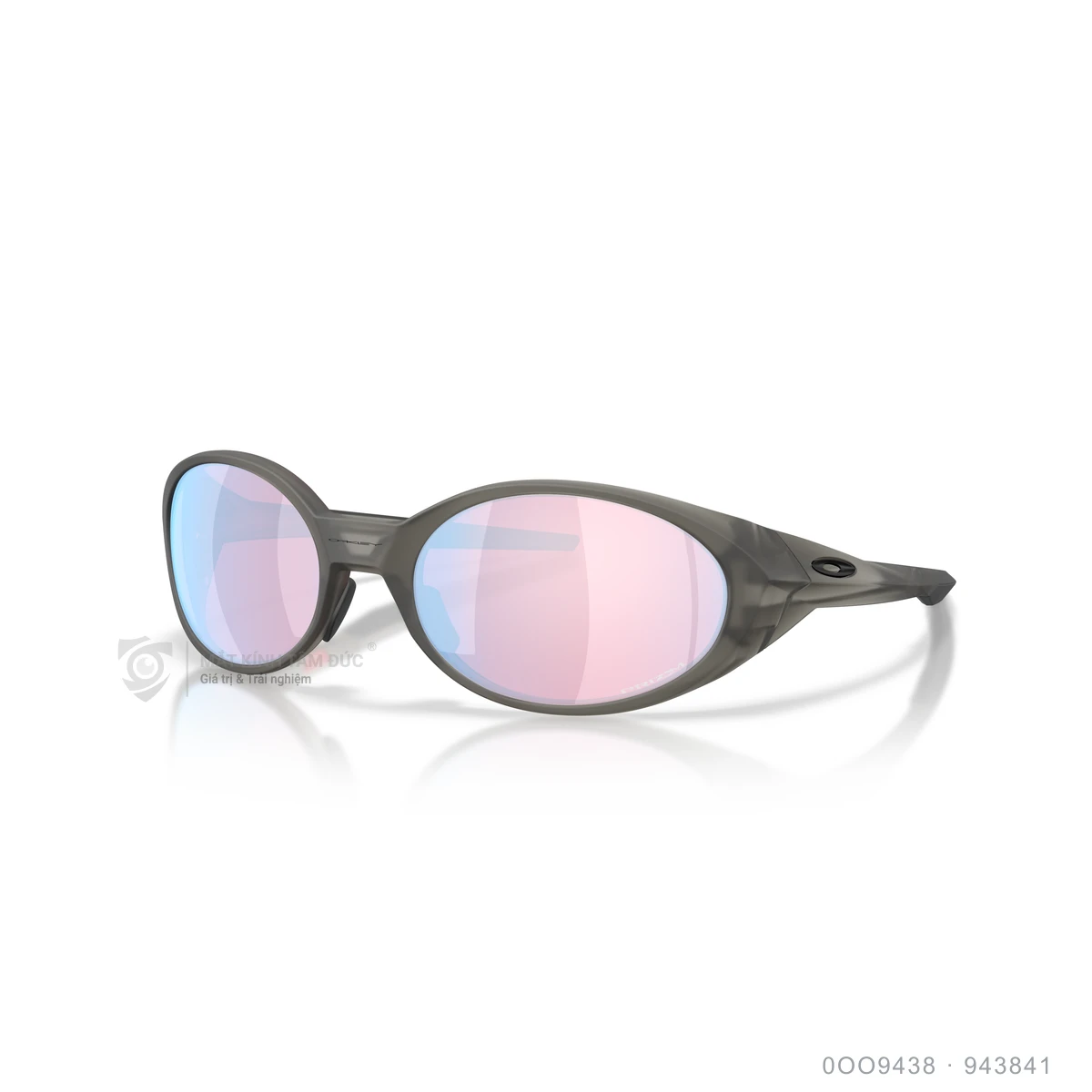 Chi tiết góc nghiêng Kính mát Oakley 0OO9438
